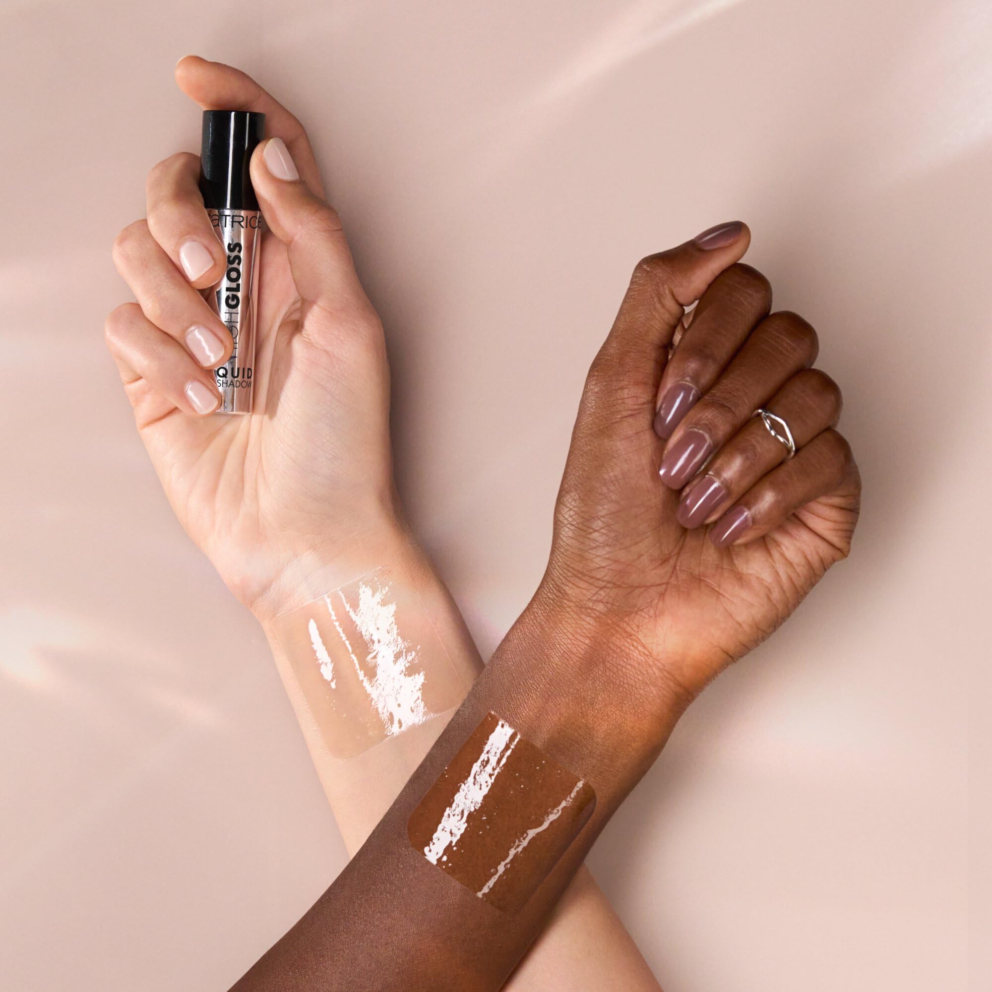 catrice-high-gloss-liquid-eyeshadow-010-transparent-glanz-4ml image 5