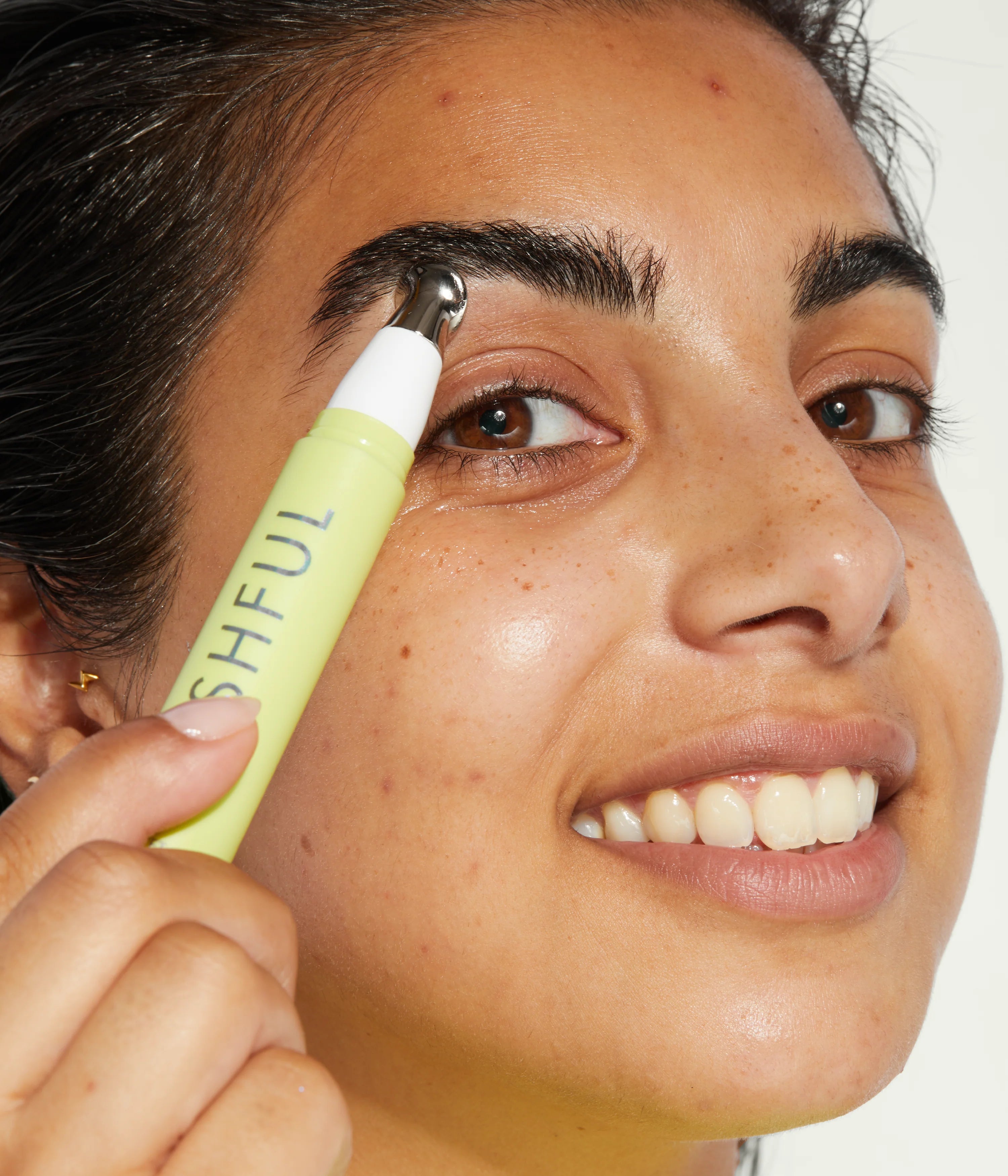 huda-beauty-water-jelly-eye-lift-bakuchiol-augenserum-full-size image 3