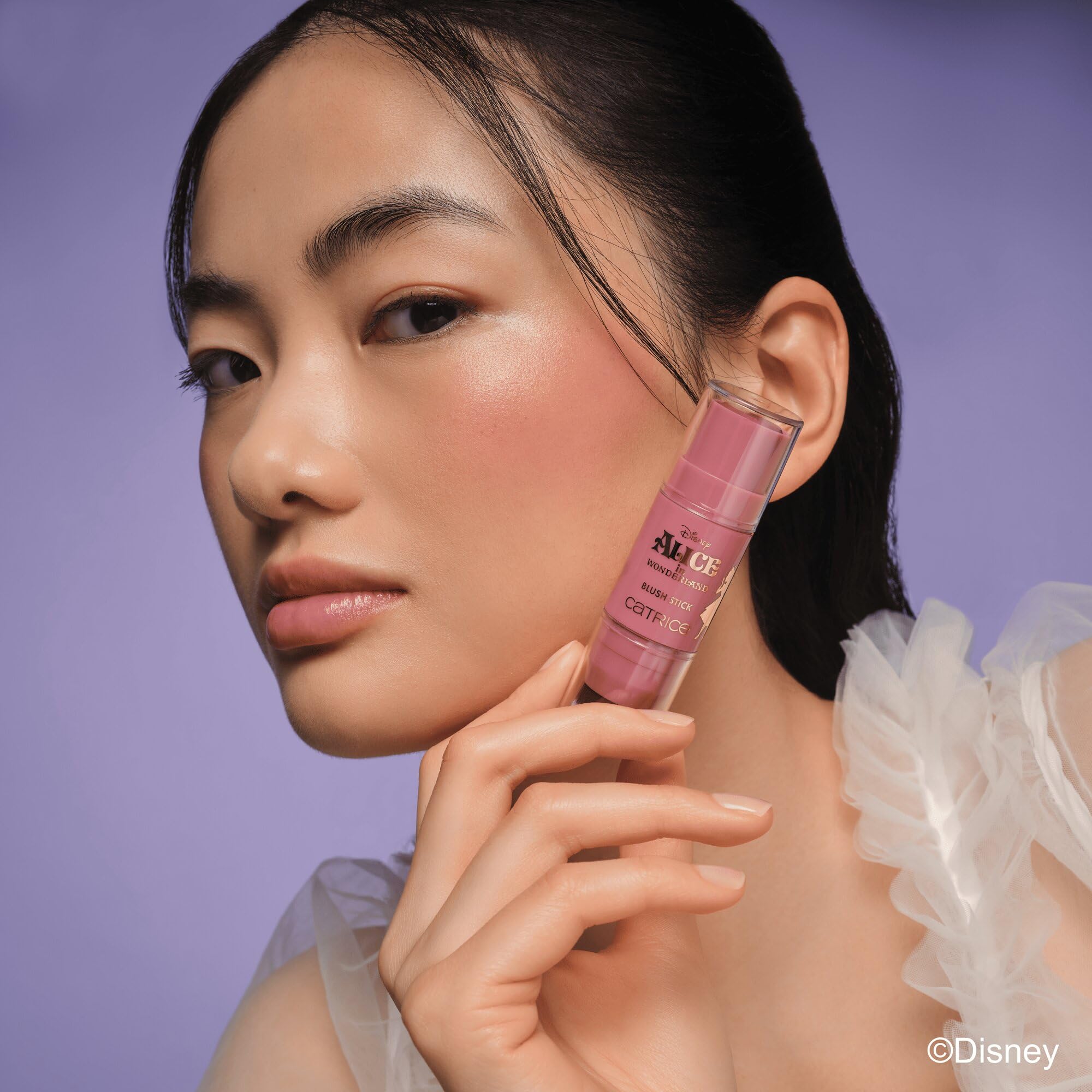 catrice-alice-in-wonderland-blush-stick-c02-matt-6-g image 3