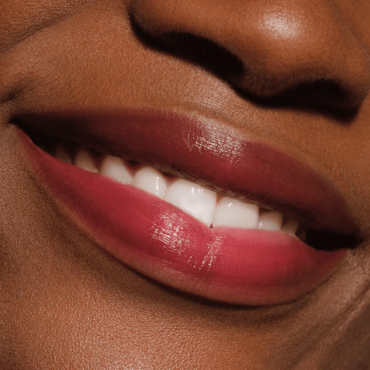 catrice-dark-ruby-glow-lip-balm-010-schwarz-3-5g image 6