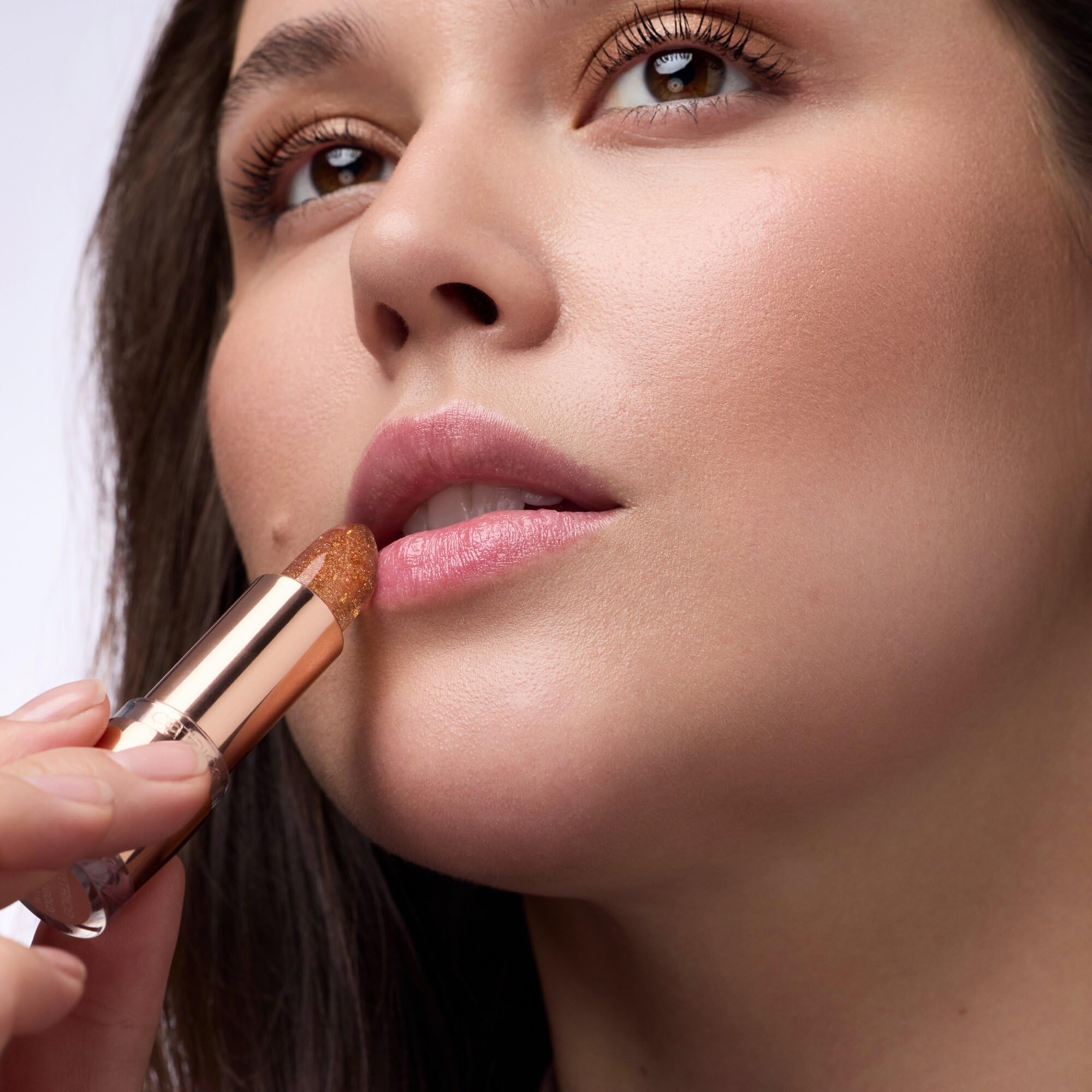 catrice-glam-in-gold-glow-lip-balm-010-3-5-g-ph-reactive image 5