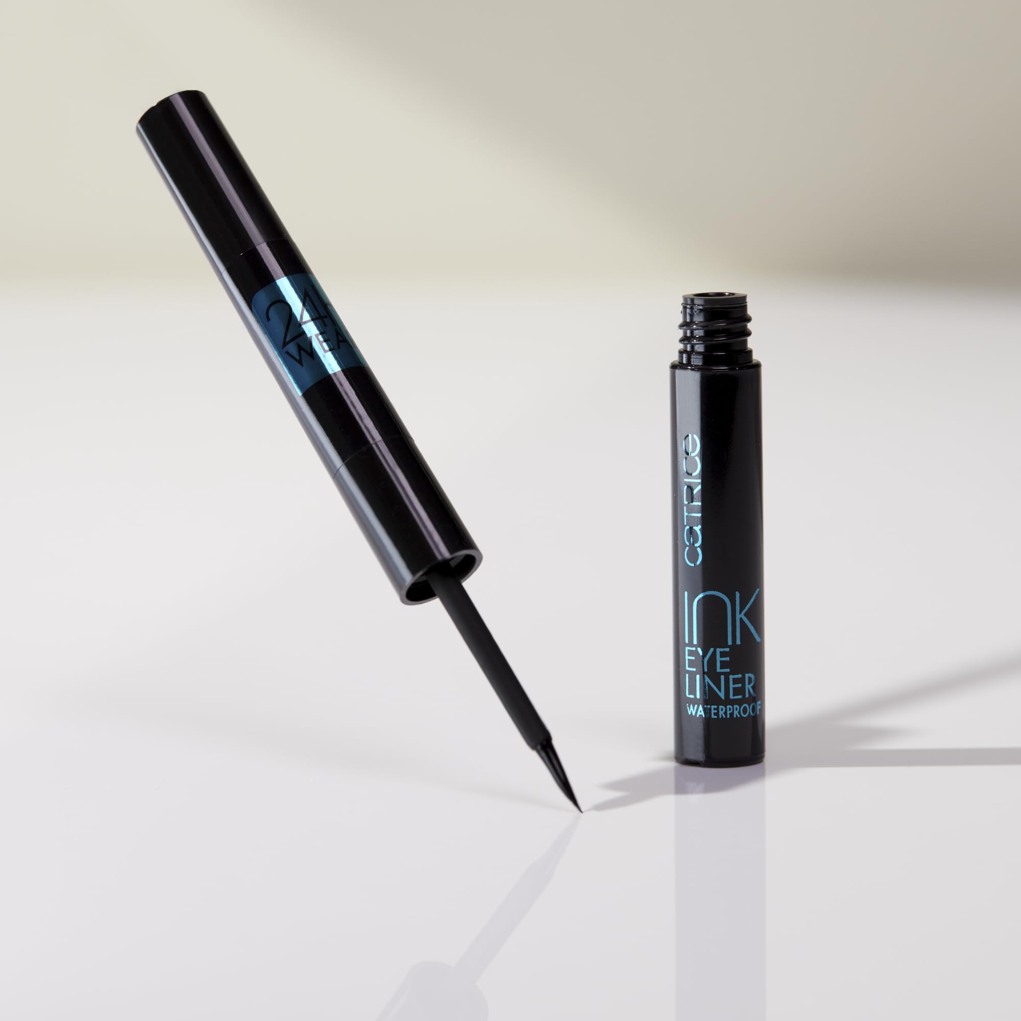 catrice-ink-eyeliner-waterproof-010-eyeliner-ultra-schwarz-1-7ml image 8