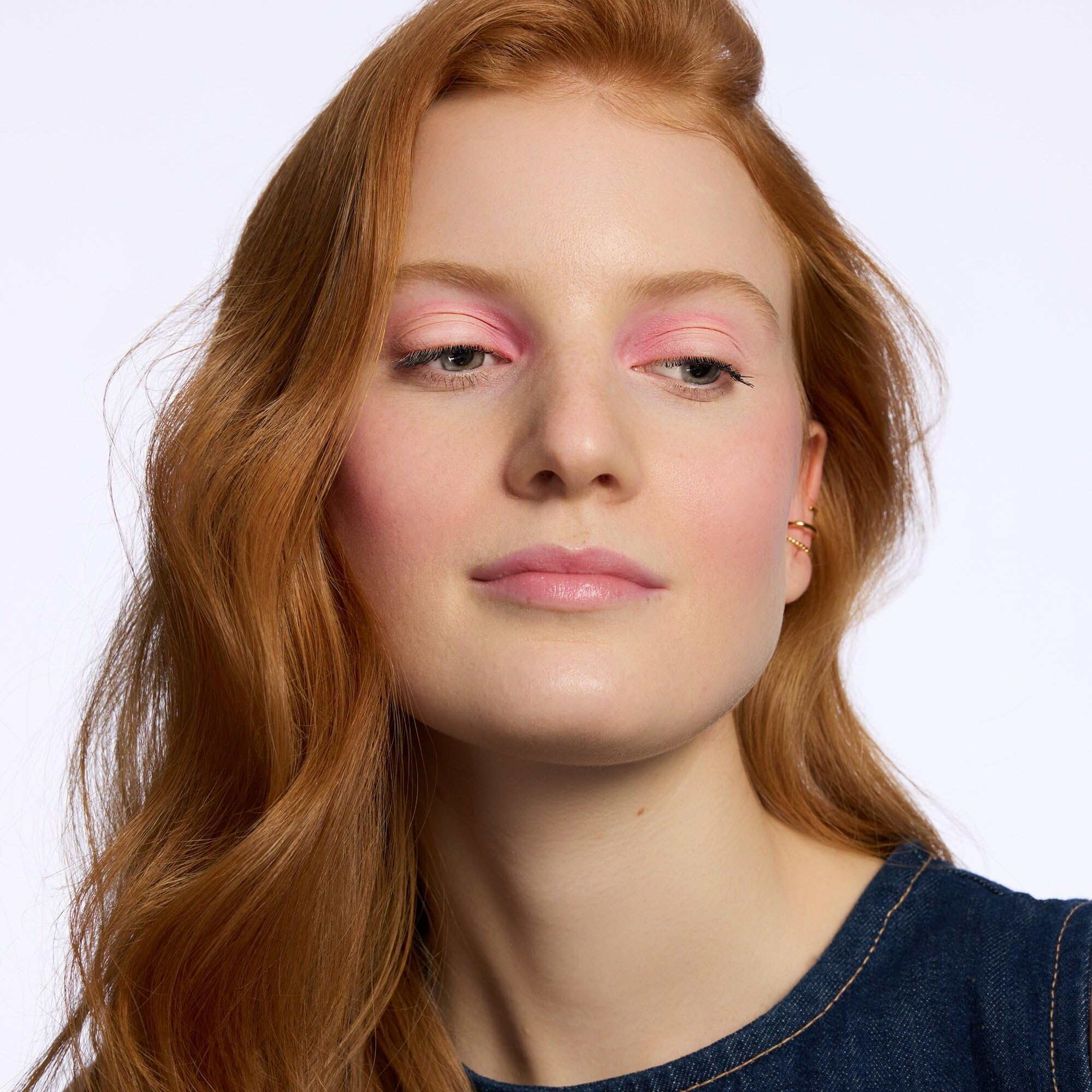 catrice-the-soft-peony-eyeshadow-palette-pink-9-g image 6