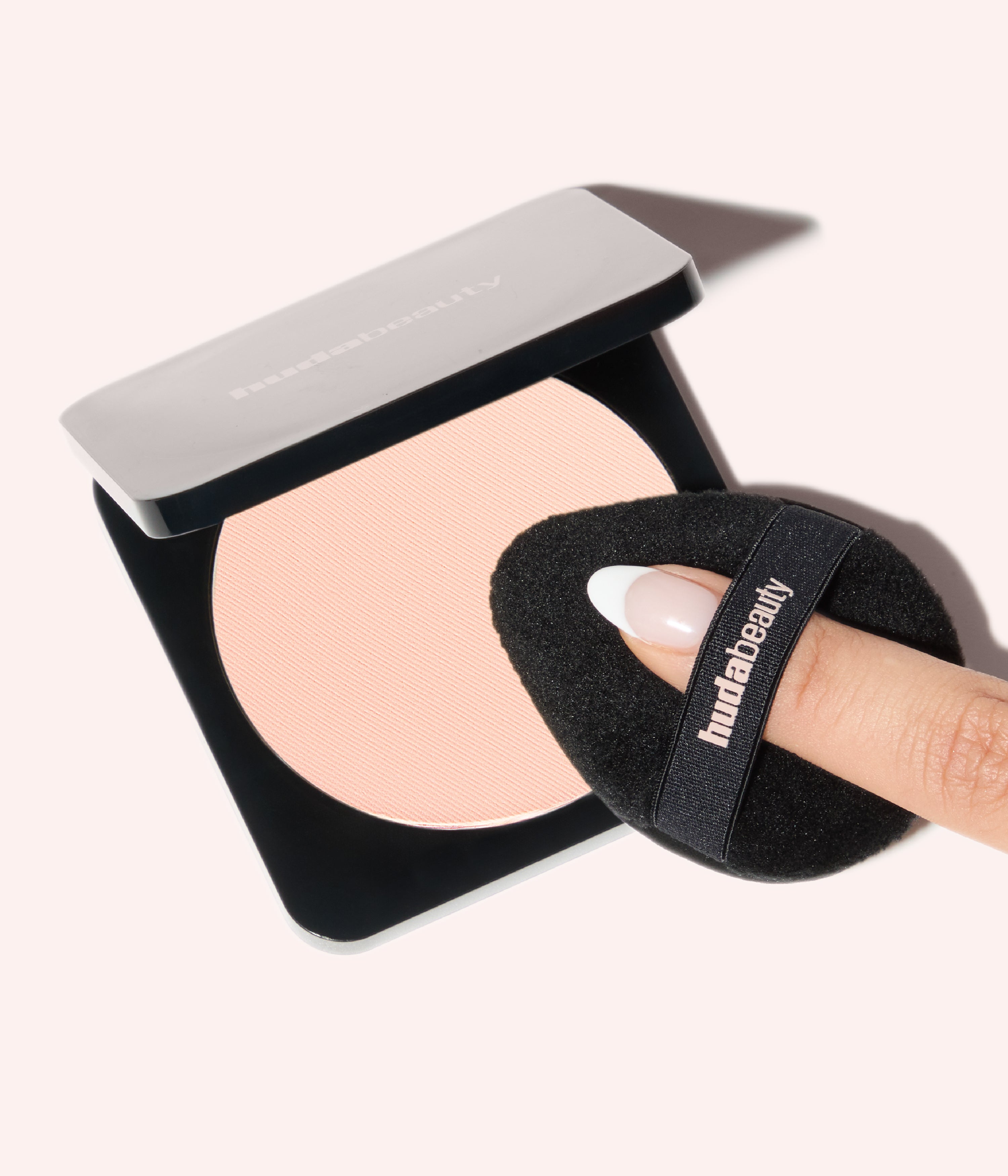 huda-beauty-easy-bake-marshmallow-puff-schwamm image 2
