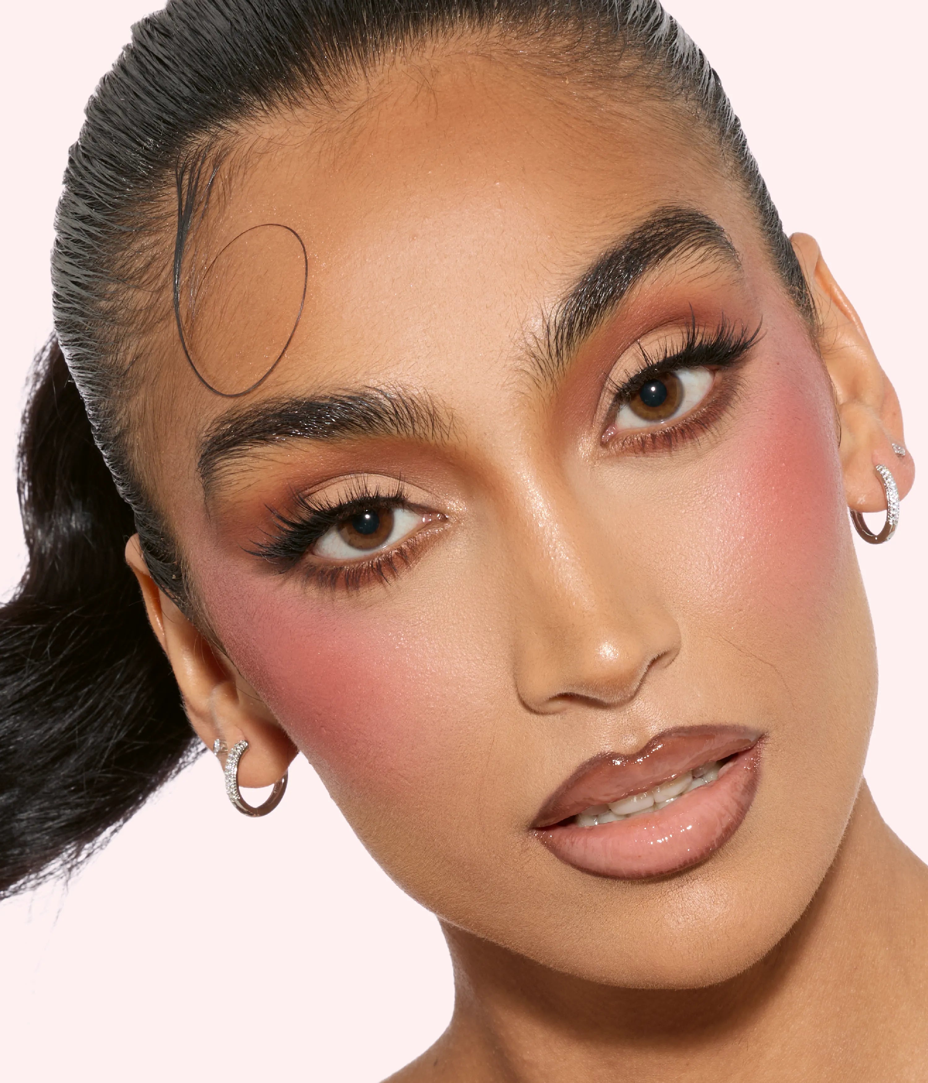 huda-beauty-faux-filler-strawberry-latte-gloss-set image 2