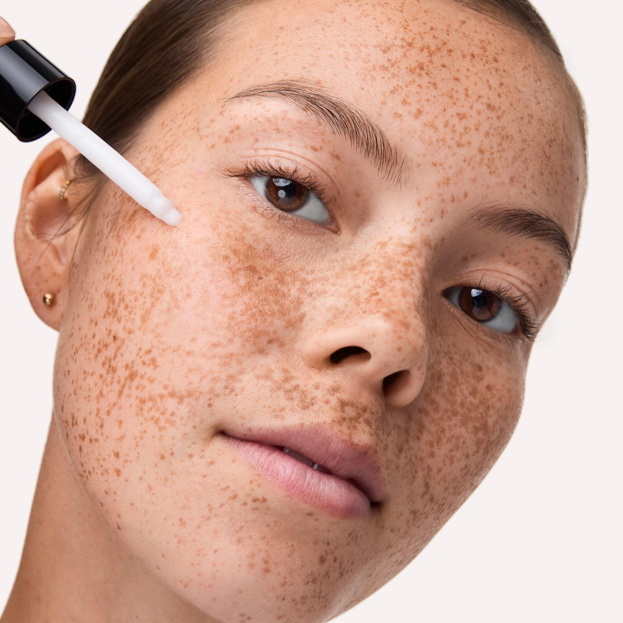 catrice-lazy-day-all-in-one-serum-gesichtsserum-28-ml-feucht image 4