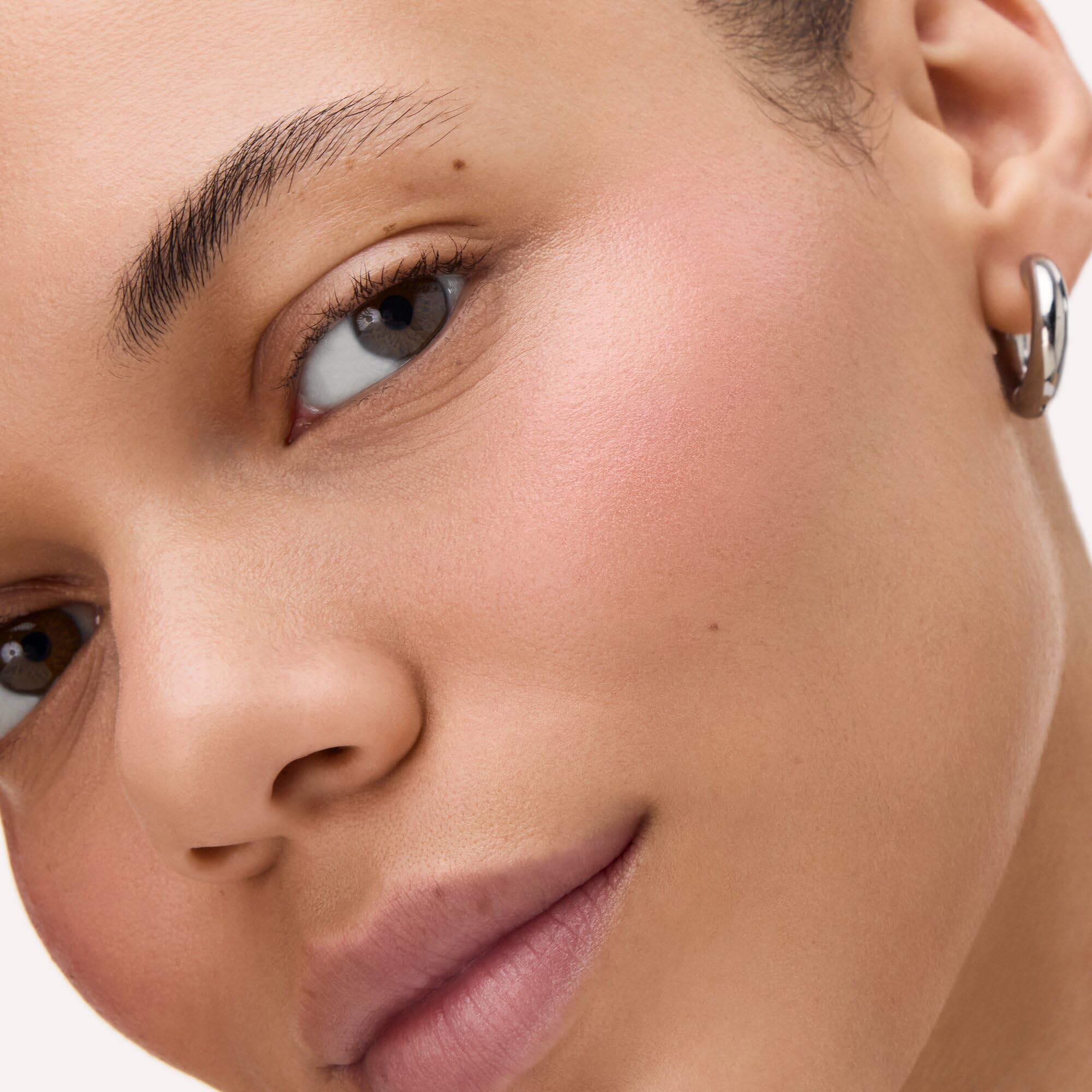 catrice-glow-blush-drops-010-coral-touch-liquid-blush-15ml-koralle image 5