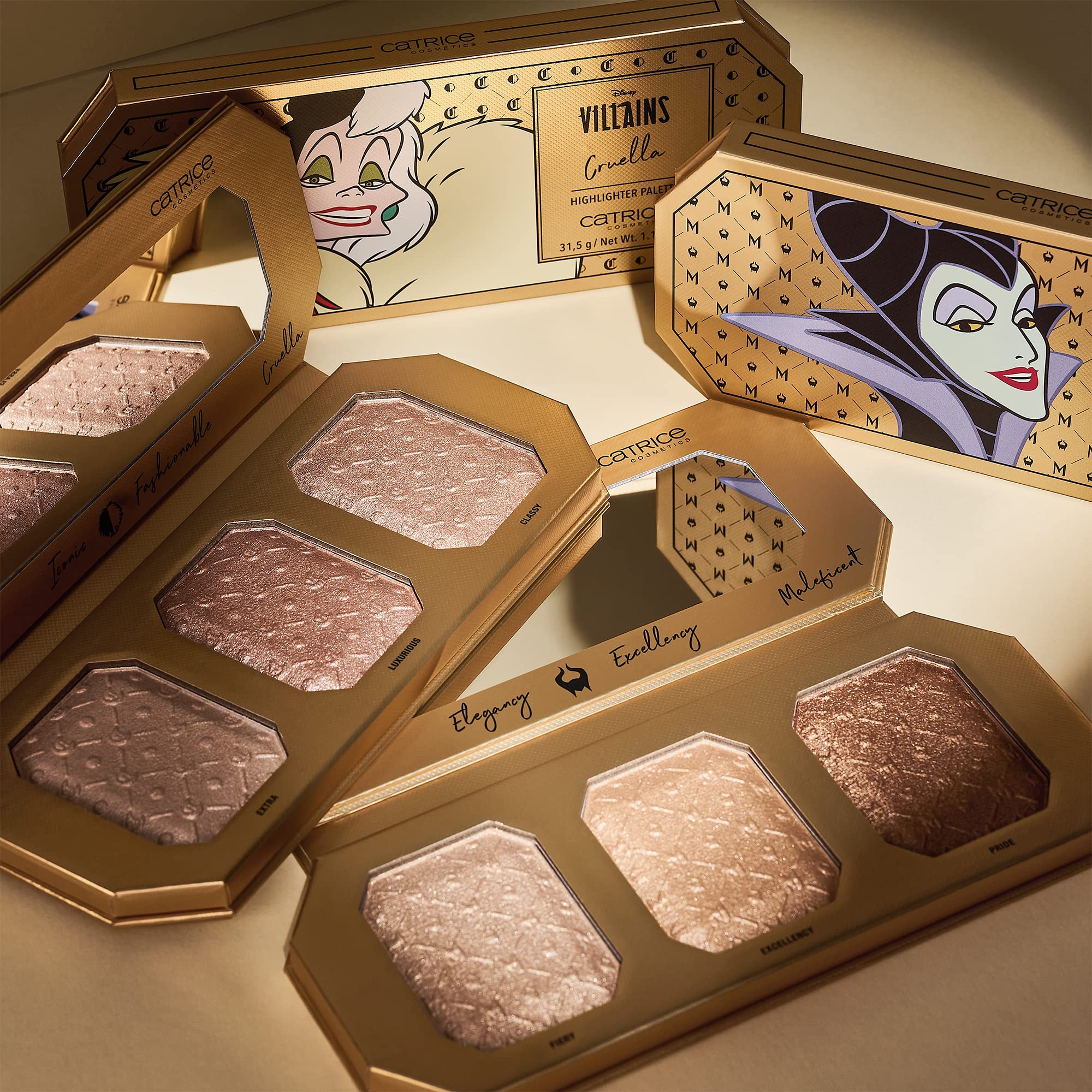catrice-disney-villains-cruella-highlighter-palette-020-gold-31-5g image 8