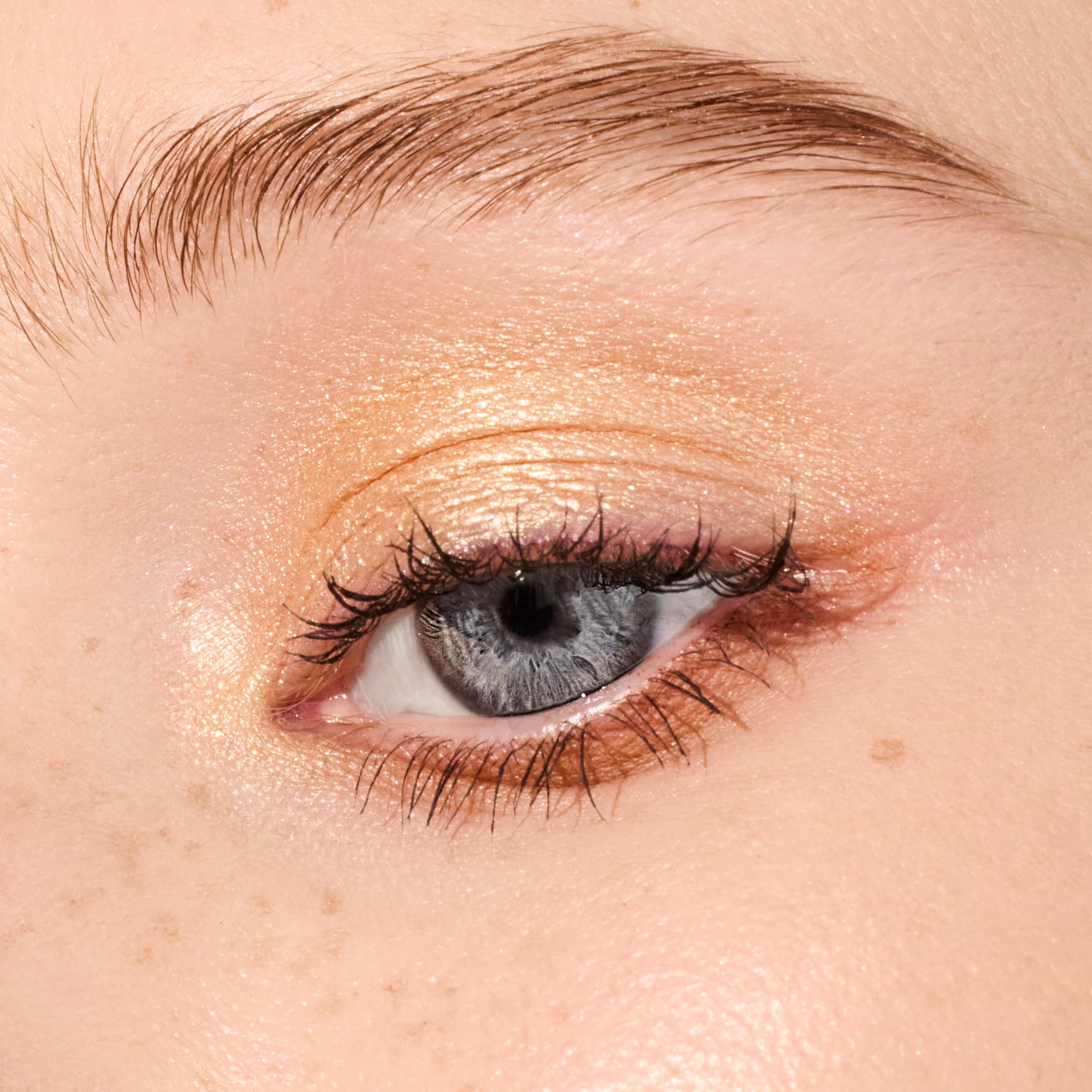 catrice-winnie-the-pooh-eyeshadow-palette-030-lidschatten-15-farben image 3