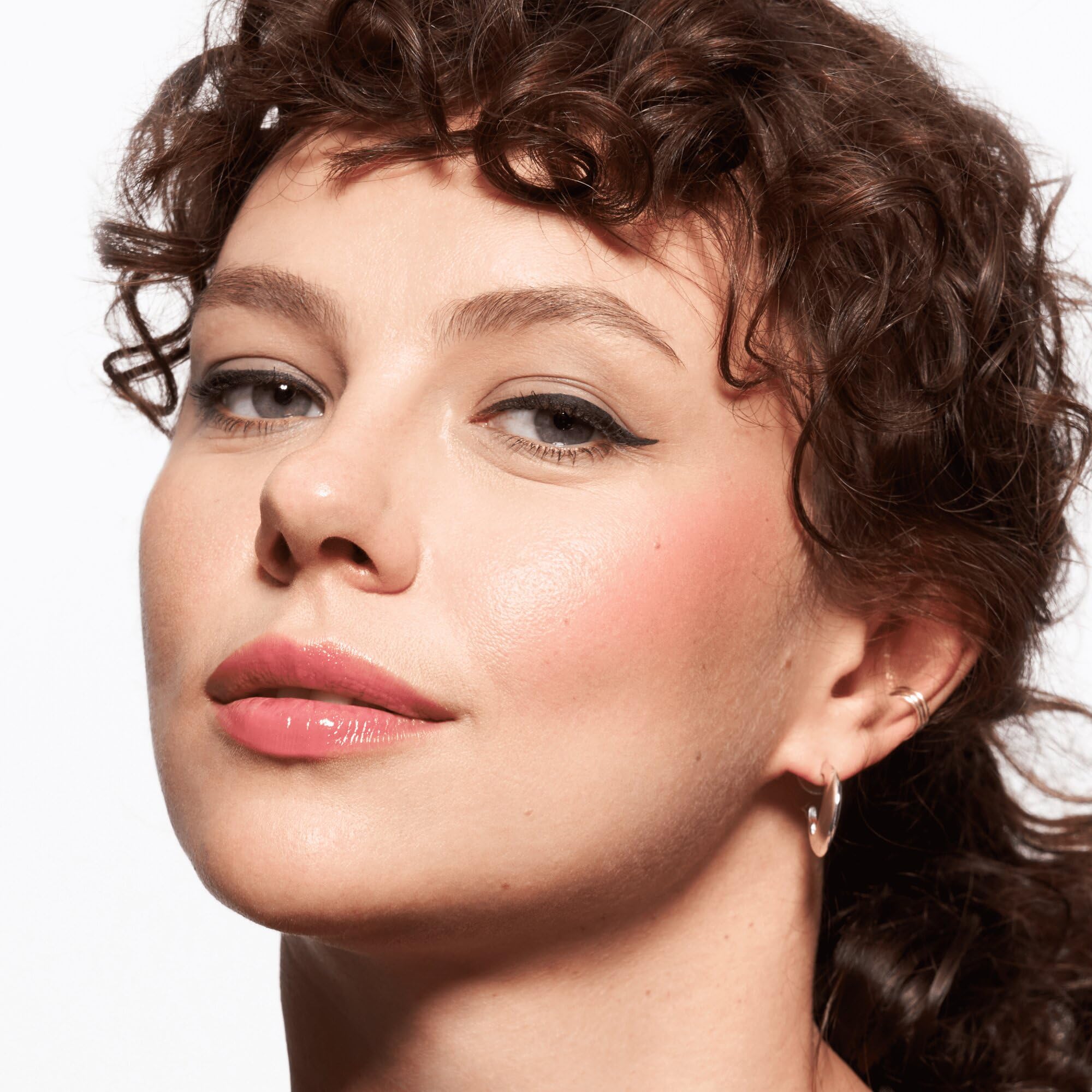catrice-melt-shine-juicy-lip-balm-050-pink-1-3-g image 5