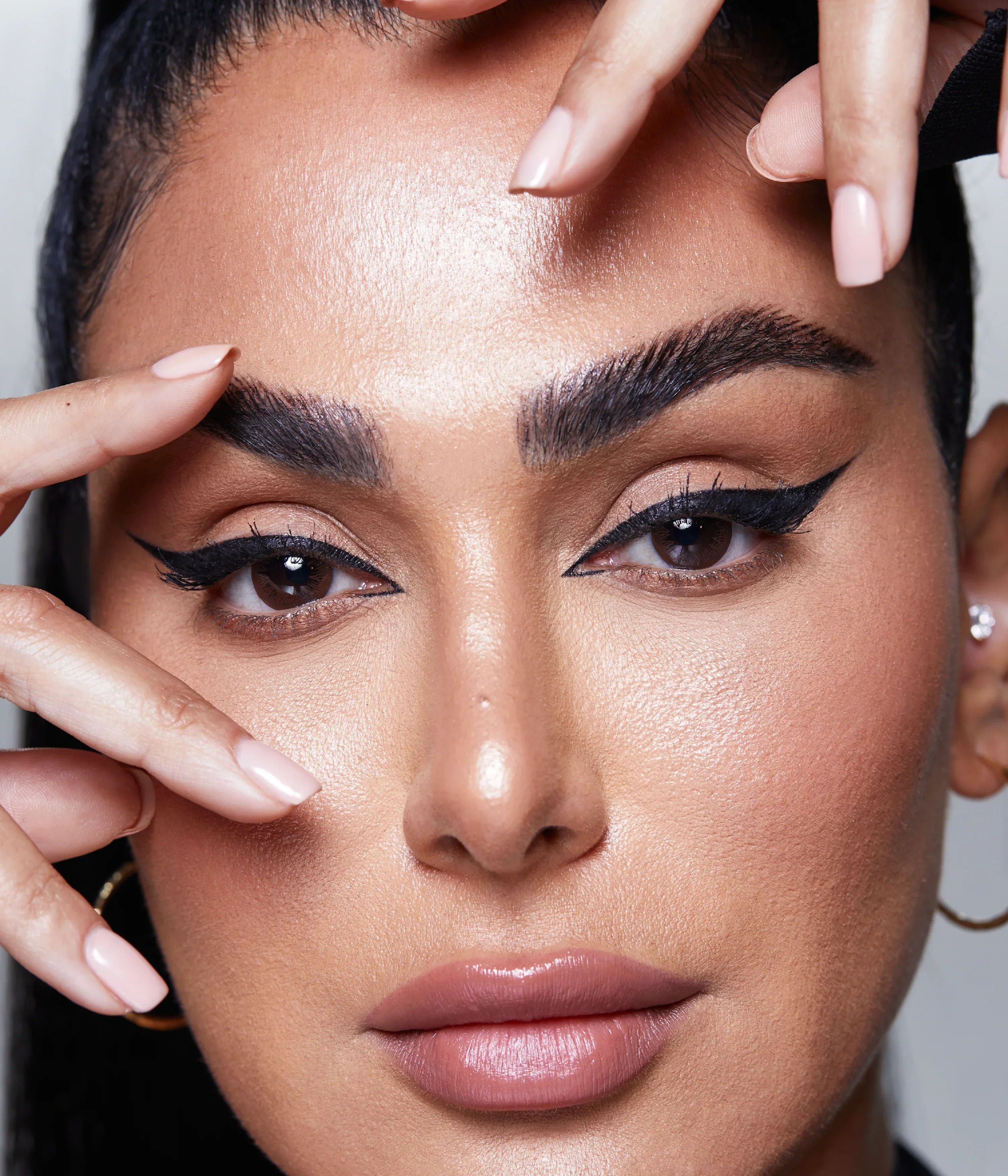 huda-beauty-life-liner-quick-n-easy-eyeliner-black-mini image 3