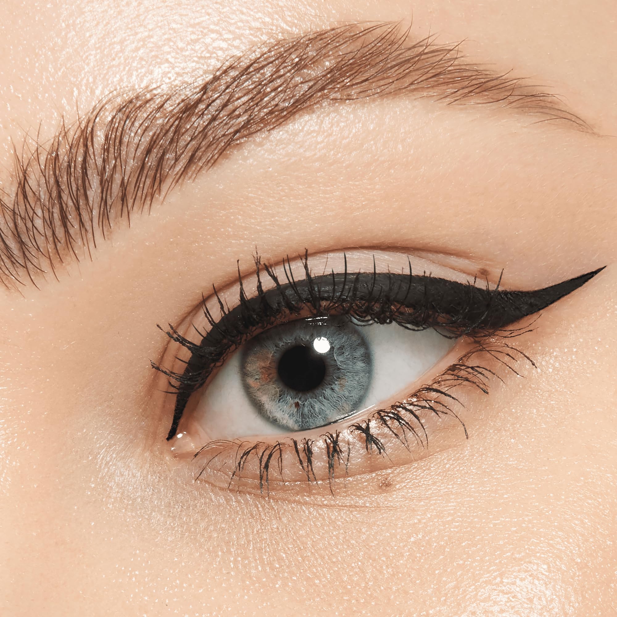 catrice-ink-eyeliner-waterproof-010-eyeliner-ultra-schwarz-1-7ml image 5