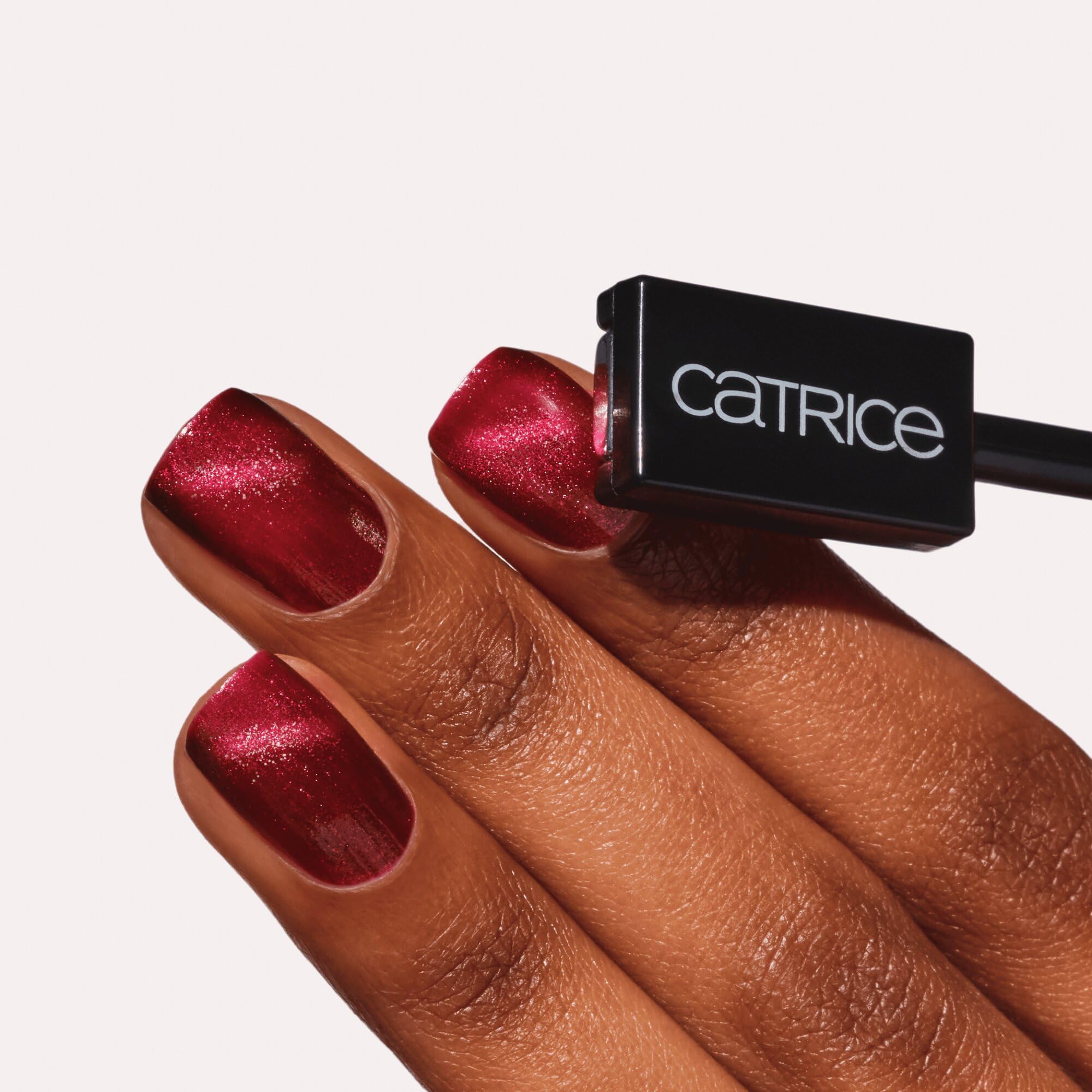 catrice-bold-magnetic-nail-magnet-nageldesign-tool-1-st-ck image 3
