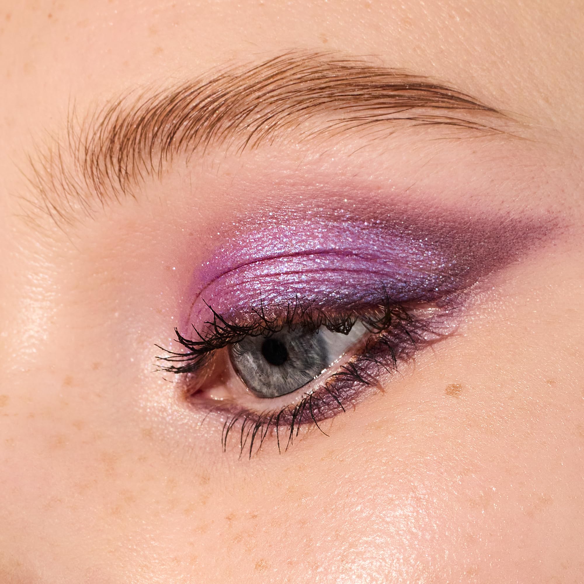 catrice-disney-winnie-pooh-lidschatten-palette-020-lilac-13-5-g image 3